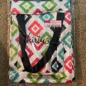 Thirty one essential storage tote